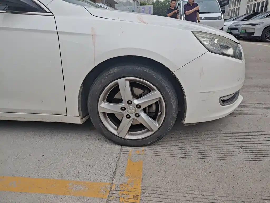 Besturn B70 2014 2014 2.0L Automatic Luxury