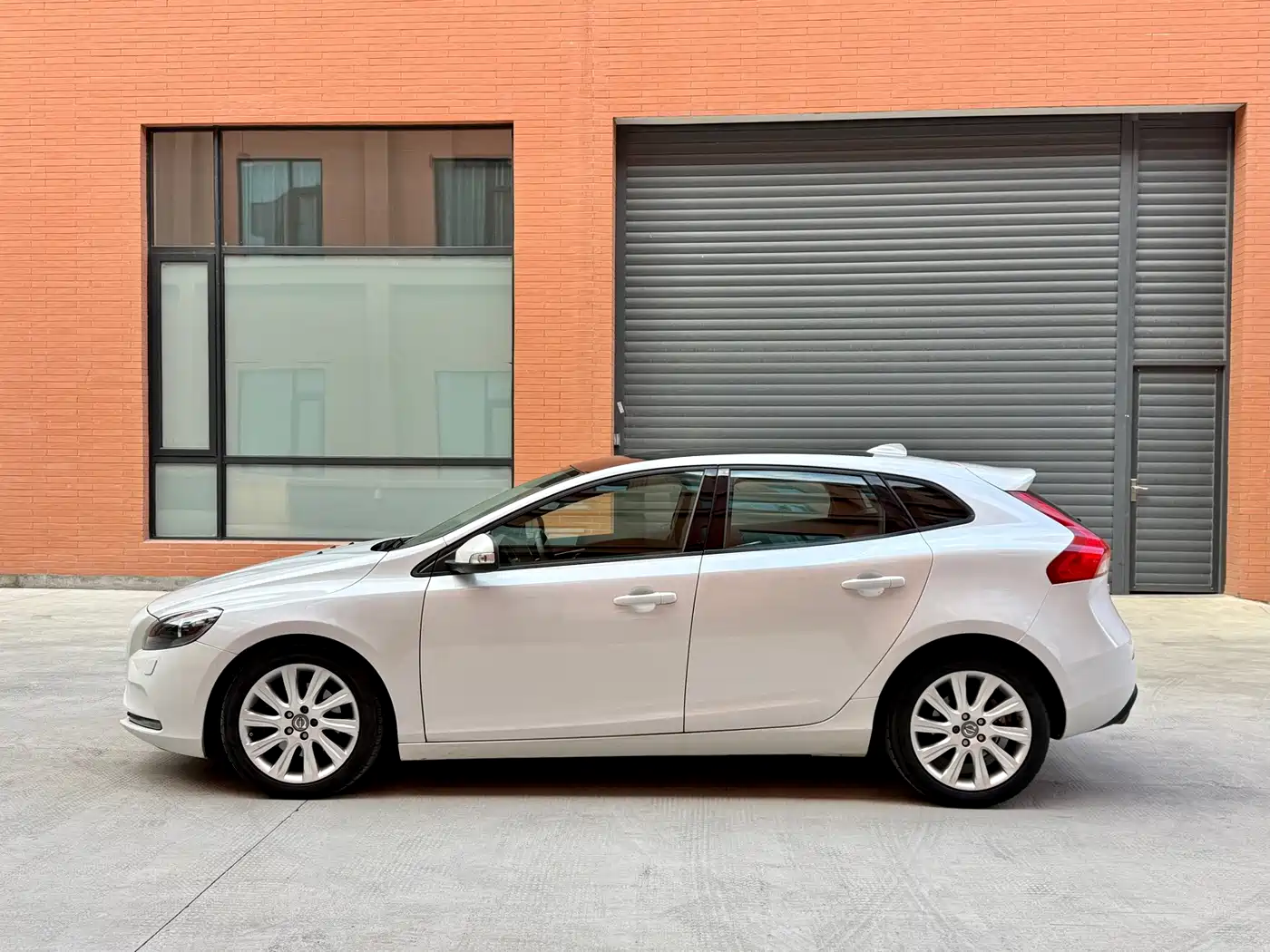 Volvo V40 2014 2015 1.6T Smart Comfort Edition