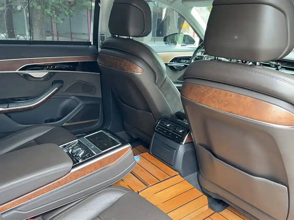 Audi A8 2018 A8L 55 TFSI quattro Luxury фото 13