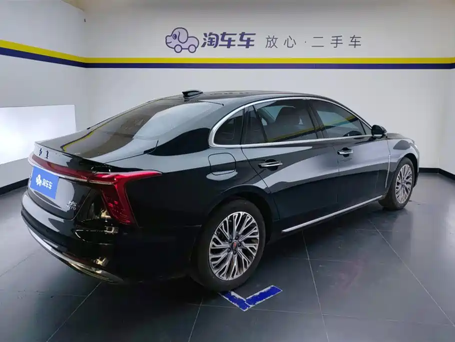 Hongqi H5 2023 2.0T Auto Smart Connect Flag Comfort фото 3