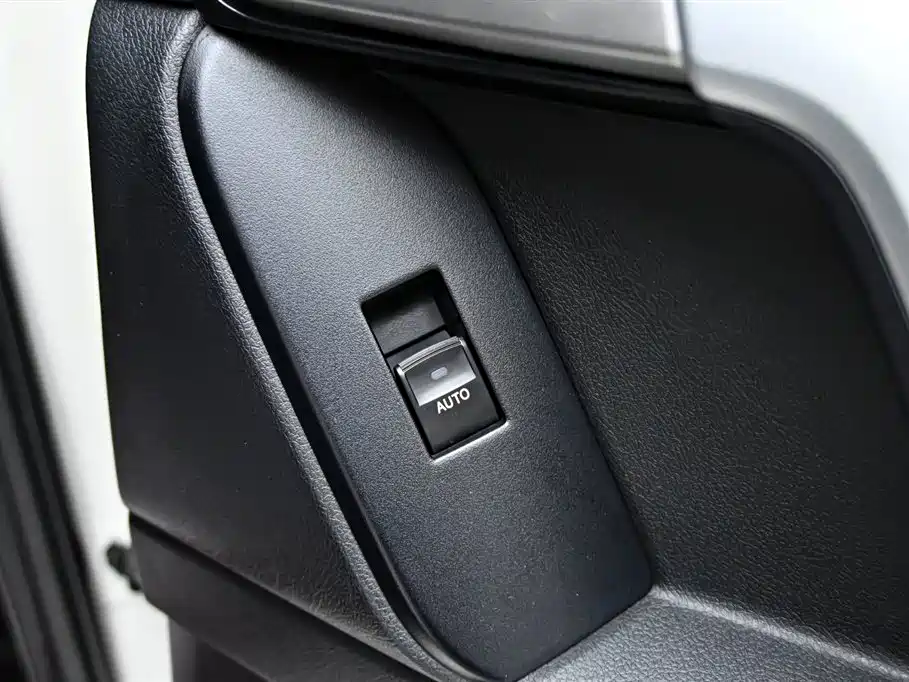 Toyota Prado 2019 3.5L Automatic TX-L Zunxiang Edition with Rear-mounted Spare Tire фото 27
