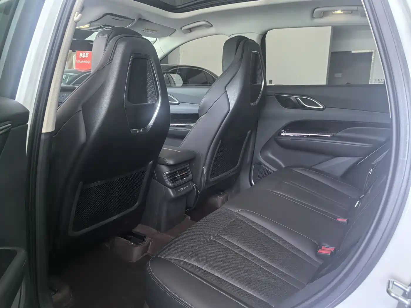 Hongqi HS3 PHEV 2025 PHEV 115km Power Edition фото 5