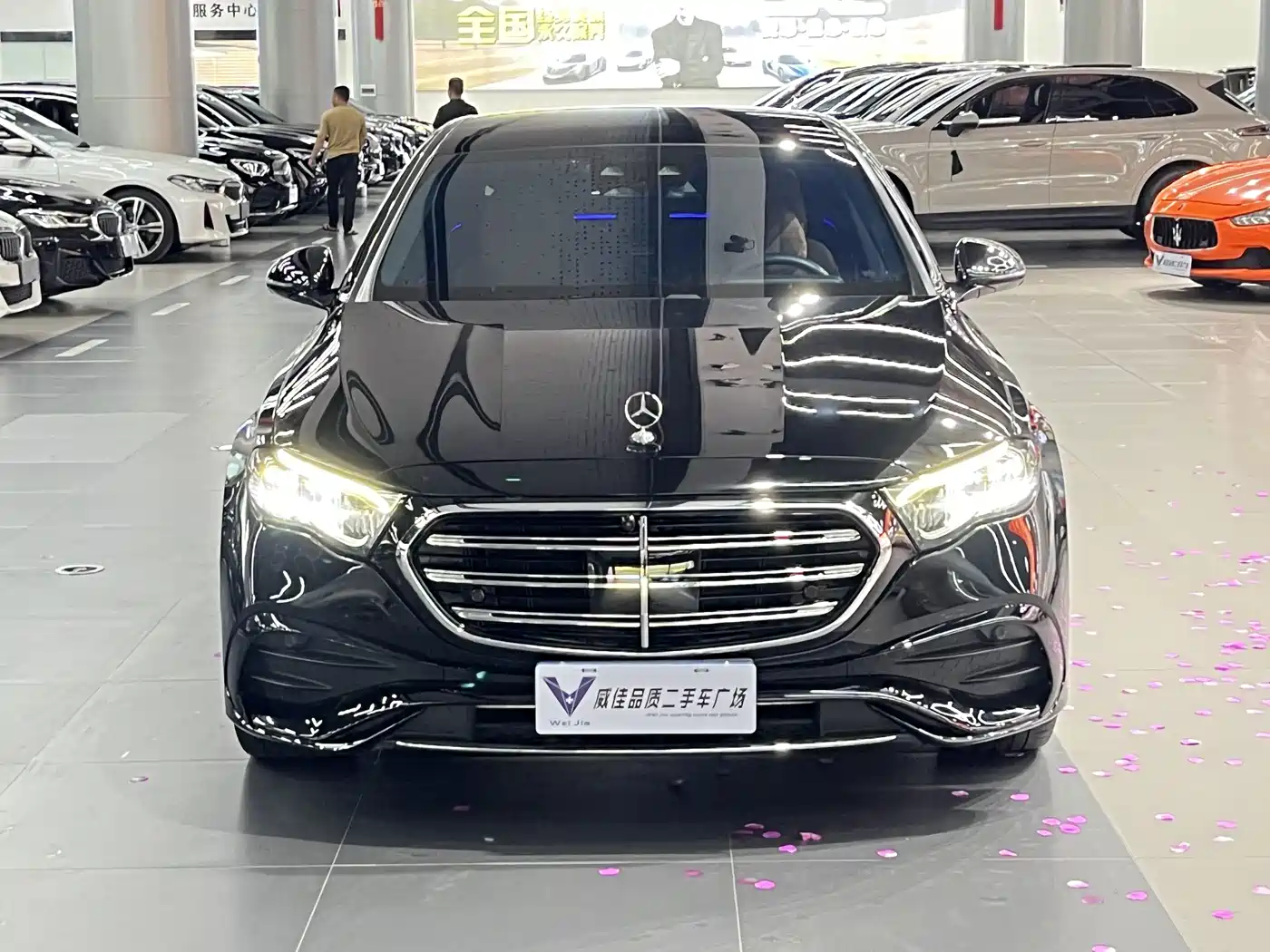MERCEDES-BENZ E-CLASS