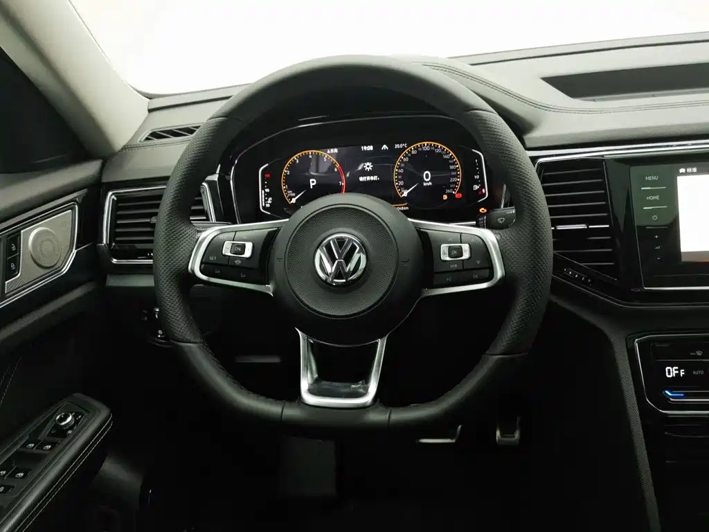 صورة 11 - Volkswagen Teramont
