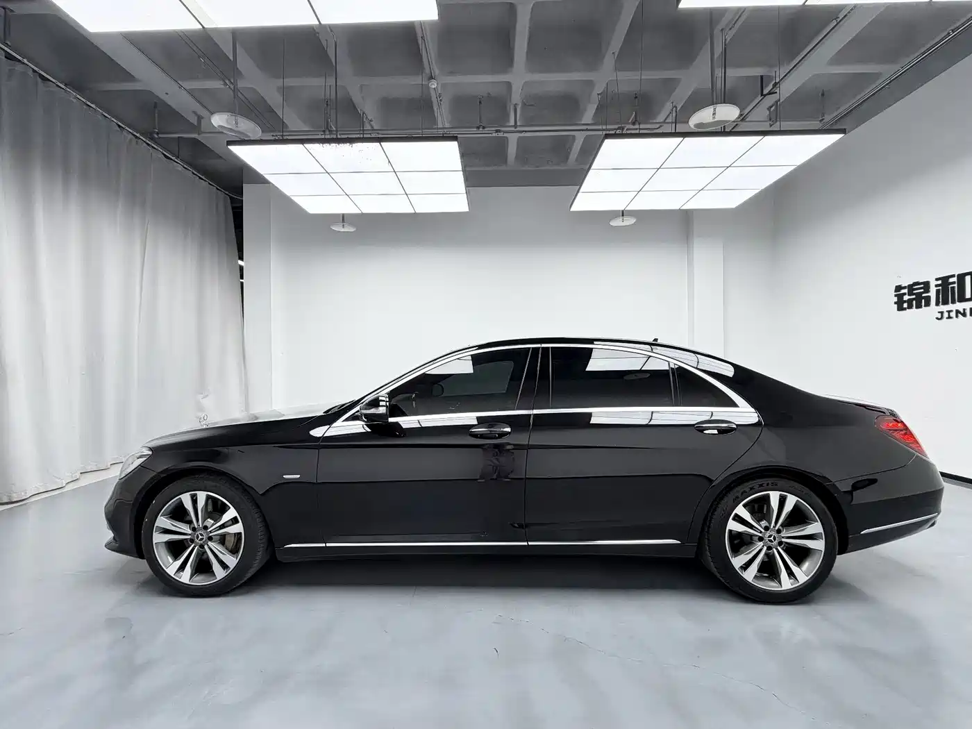 Mercedes-Benz S-Class 2020 S 350 L Premium Edition Collector's Version фото 18