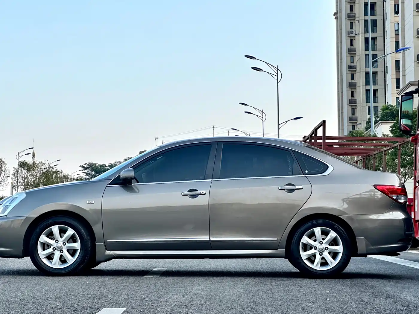 Nissan Sylphy 2010 2009 Model 1.6XL Automatic Luxury Sunroof Edition