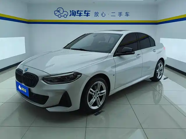 BMW 1 Series 2021