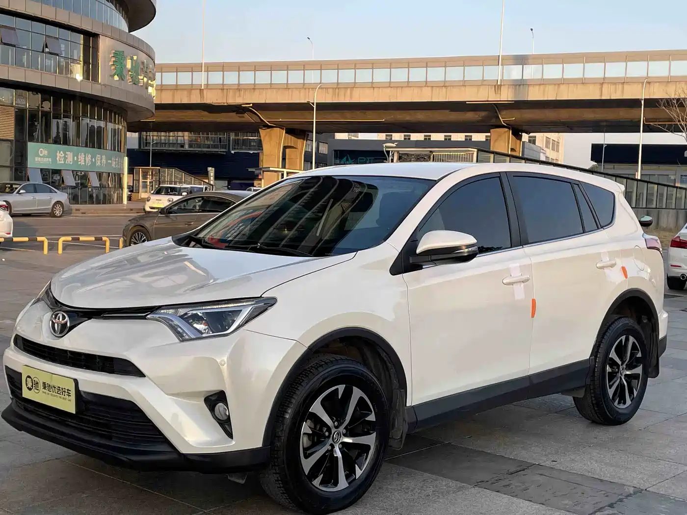 Toyota RAV4 Rongfang 2016 2.0L CVT 2WD Urban (China V)