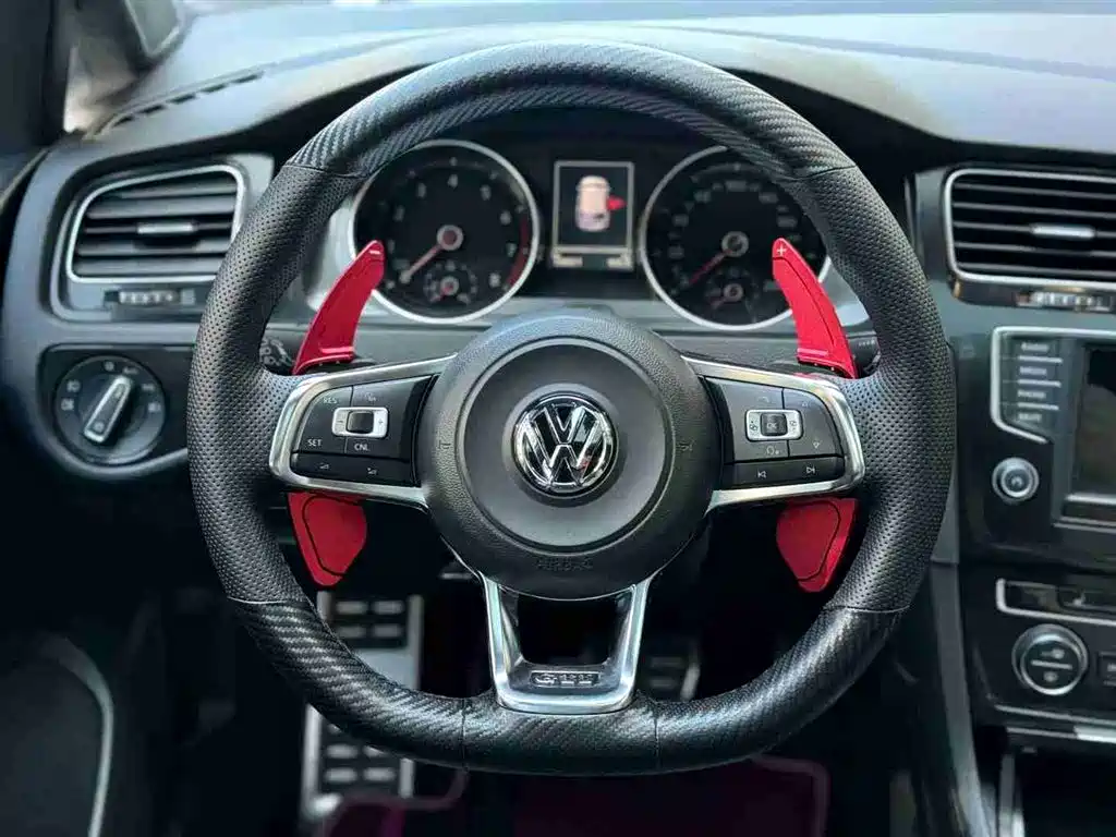 Volkswagen Golf 2016 1.6L Automatic Comfort фото 9