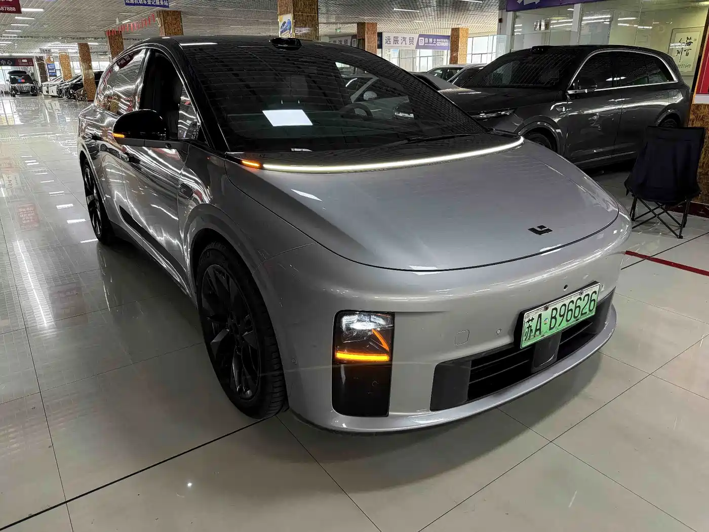 Фото 3 - Li Auto i6