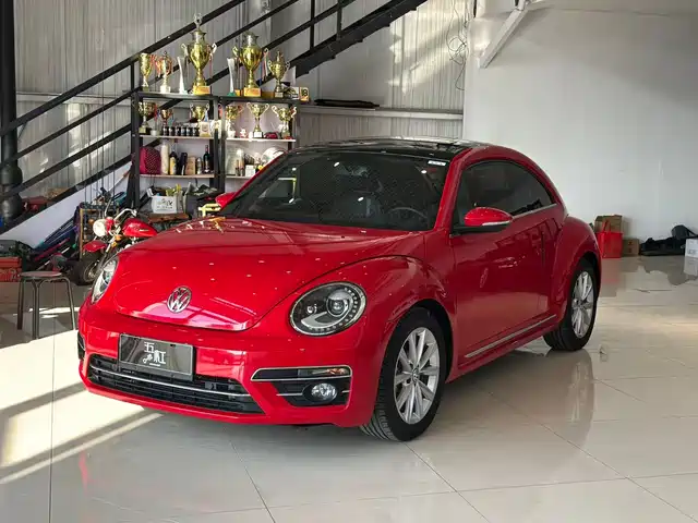 VOLKSWAGEN BEETLE