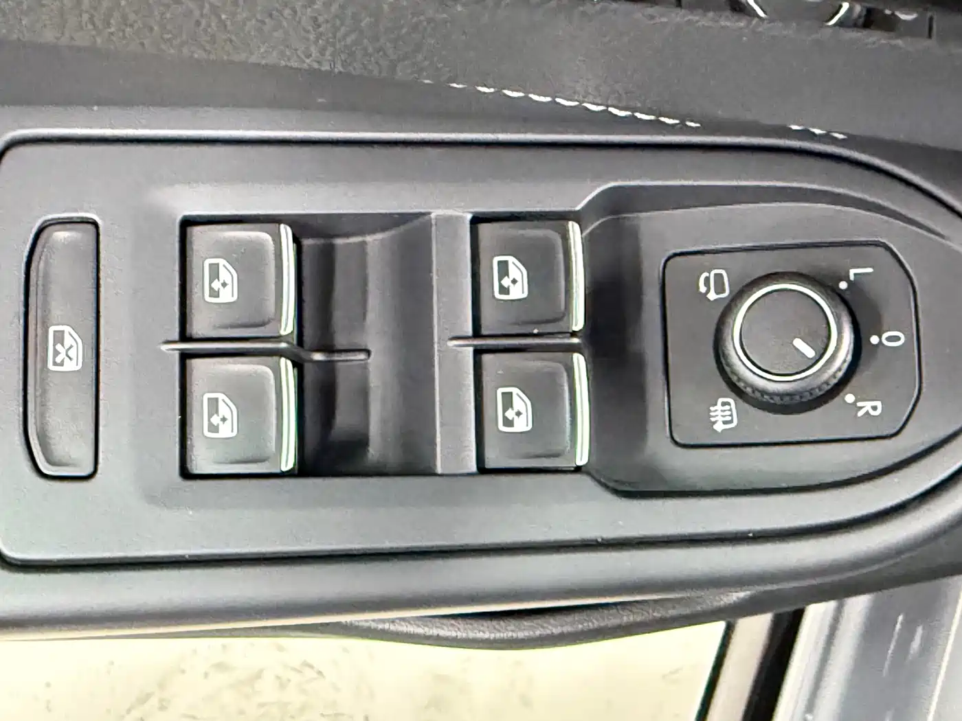 Volkswagen Golf 2021 280TSI DSG R-Line фото 15