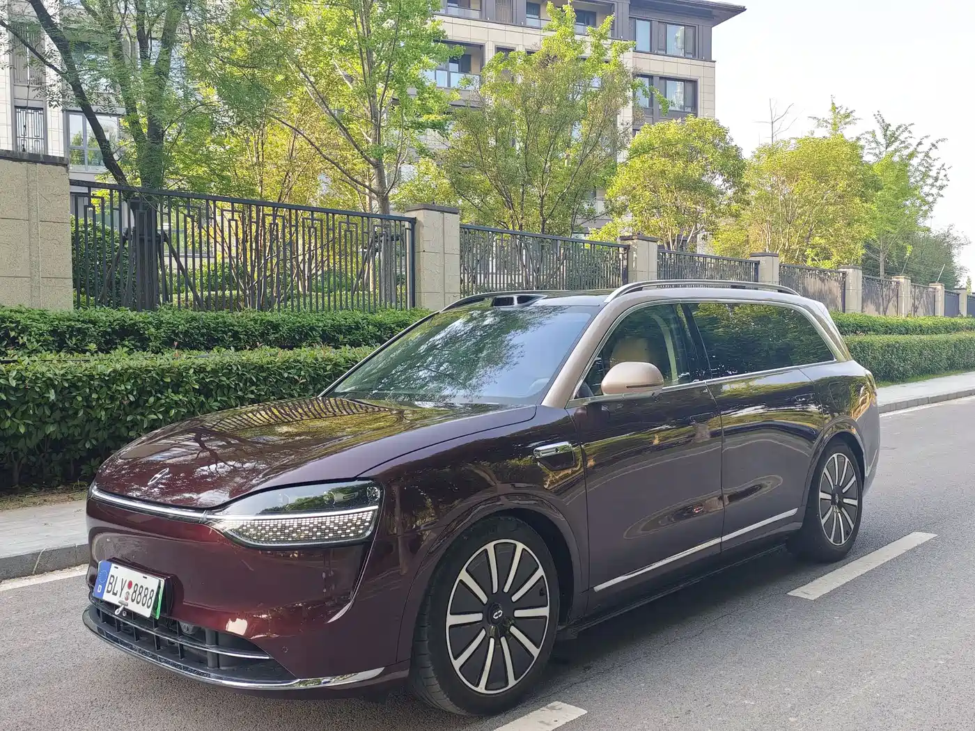 AITO Wenjie AITO M9 2025 Extended Range Ultra 52kWh 6-Seater