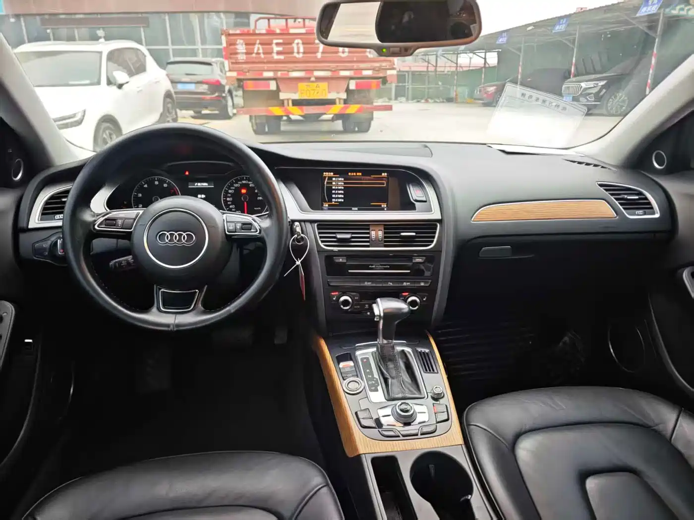 Audi A4L 2016 35 TFSI Heritage Edition S line Luxury фото 8
