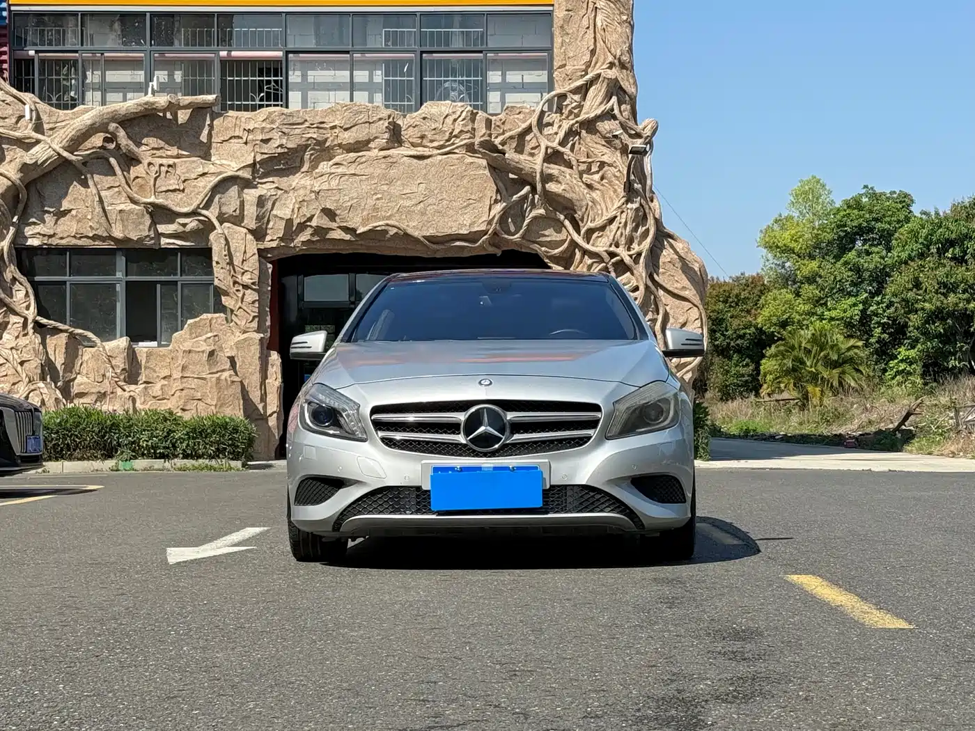 Mercedes-Benz A-Class (Import) 2013 A 200 Urban фото 2