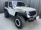 Фото 2 - Jeep Wrangler
