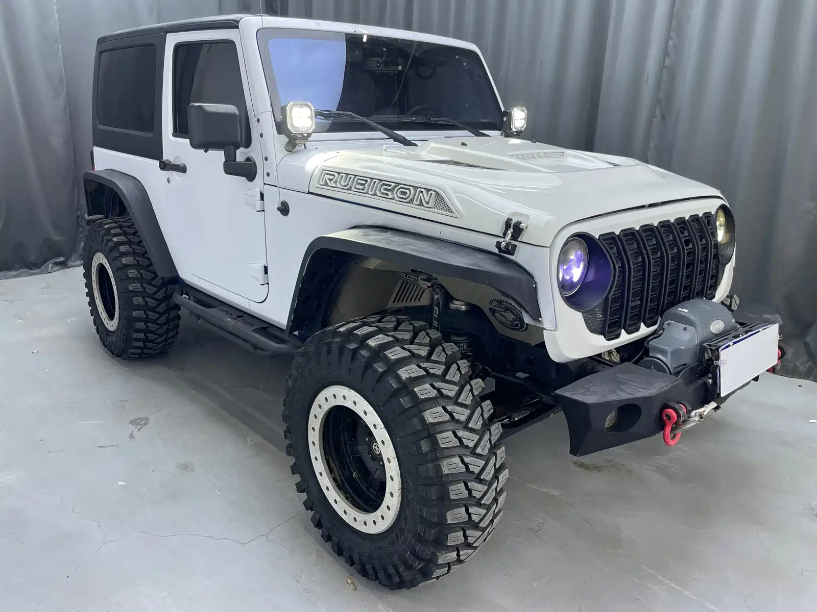 Фото 2 - Jeep Wrangler