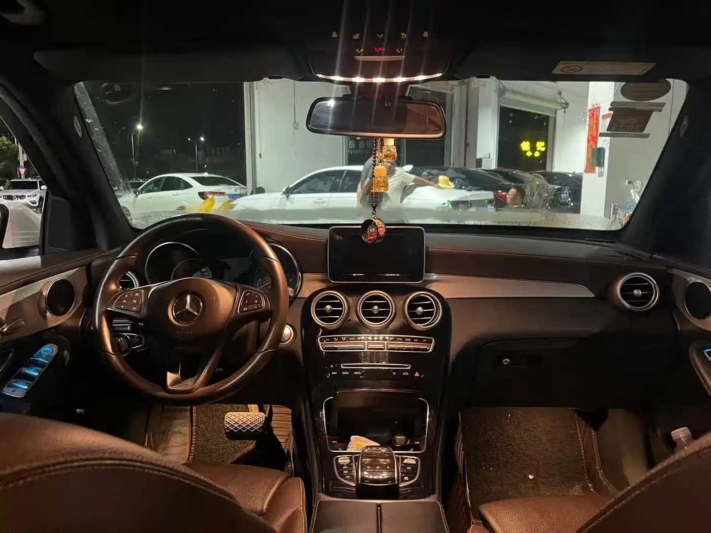 Mercedes-Benz GLC 2019 Model GLC 200 L 4MATIC фото 8