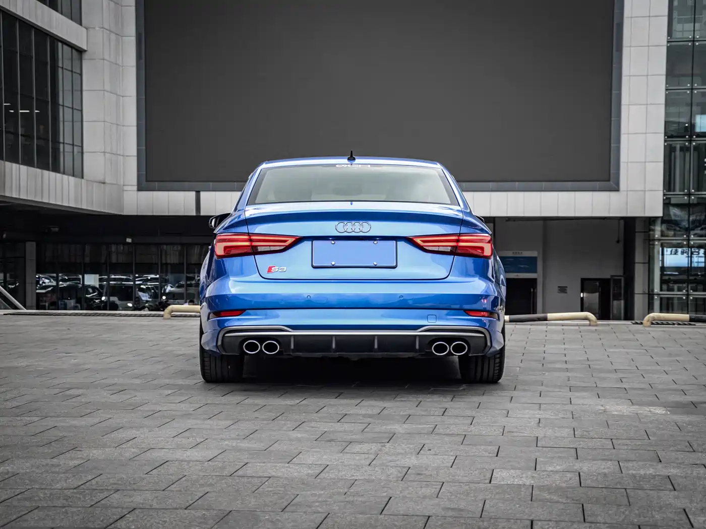 Audi S3 2019 Audi S3 2.0T Limousine фото 6