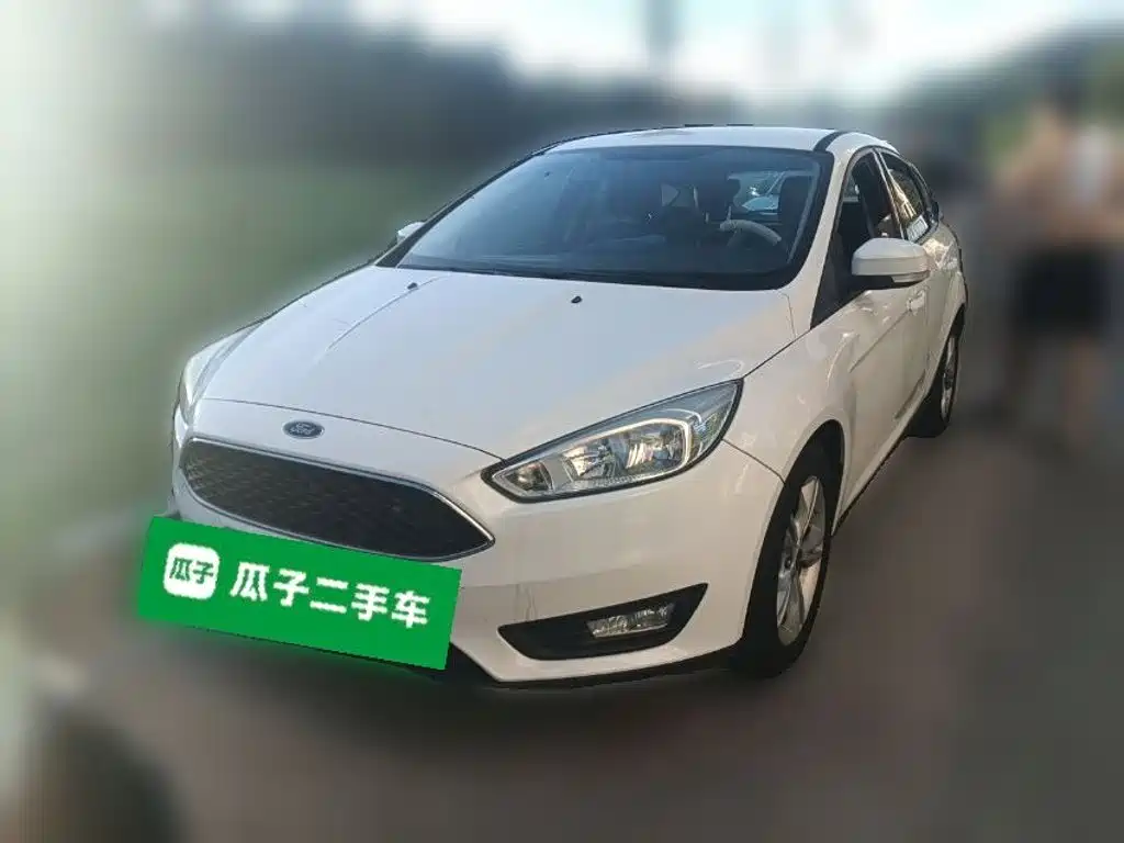 Фото 2 - Ford Focus
