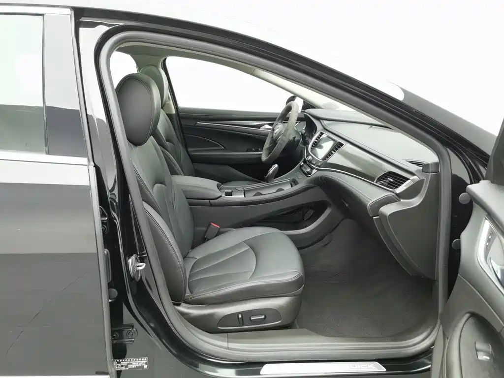 Buick Lacrosse, миниатюра 23