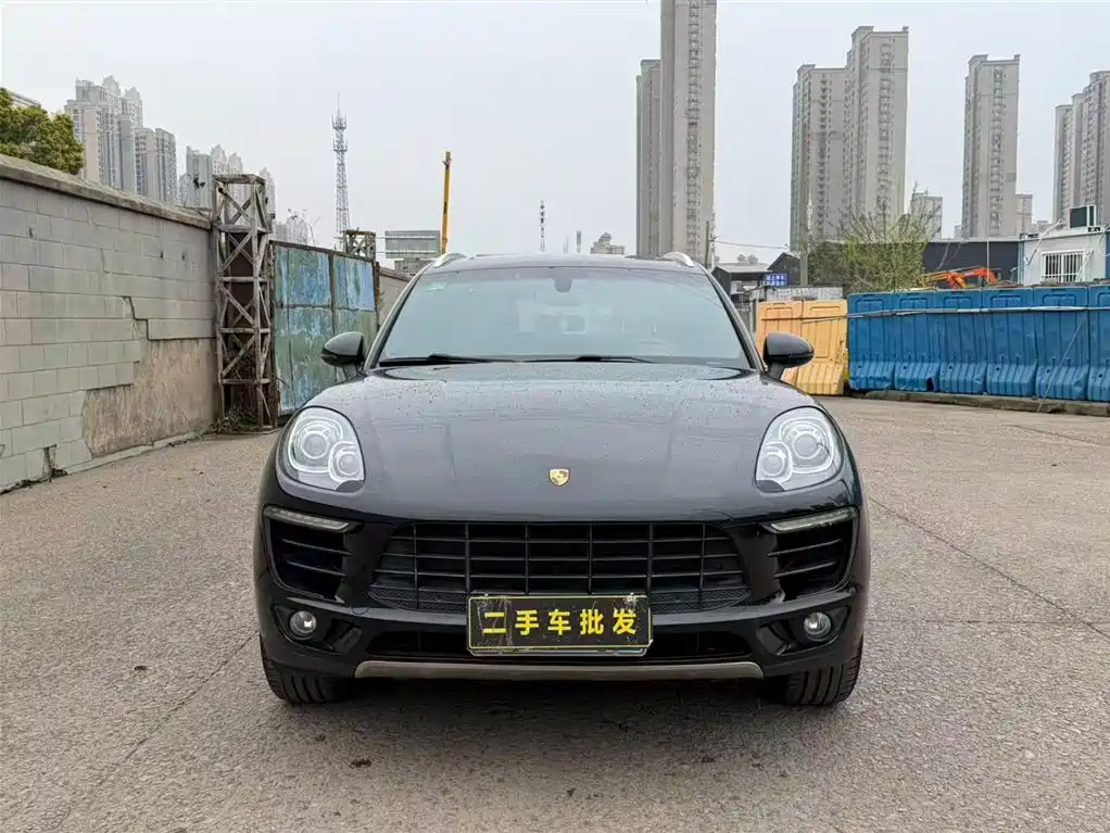 Porsche Macan 2016 Macan 2.0T фото 2