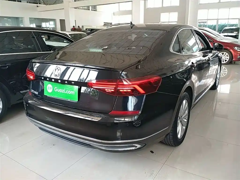 Volkswagen Passat 2019 330TSI Elite Version China VI фото 7