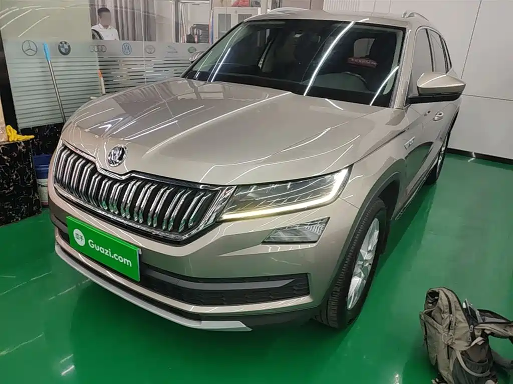 Škoda Kodiaq 2018 Facelift TSI330 7-seat 2WD Premium Luxury Edition фото 2
