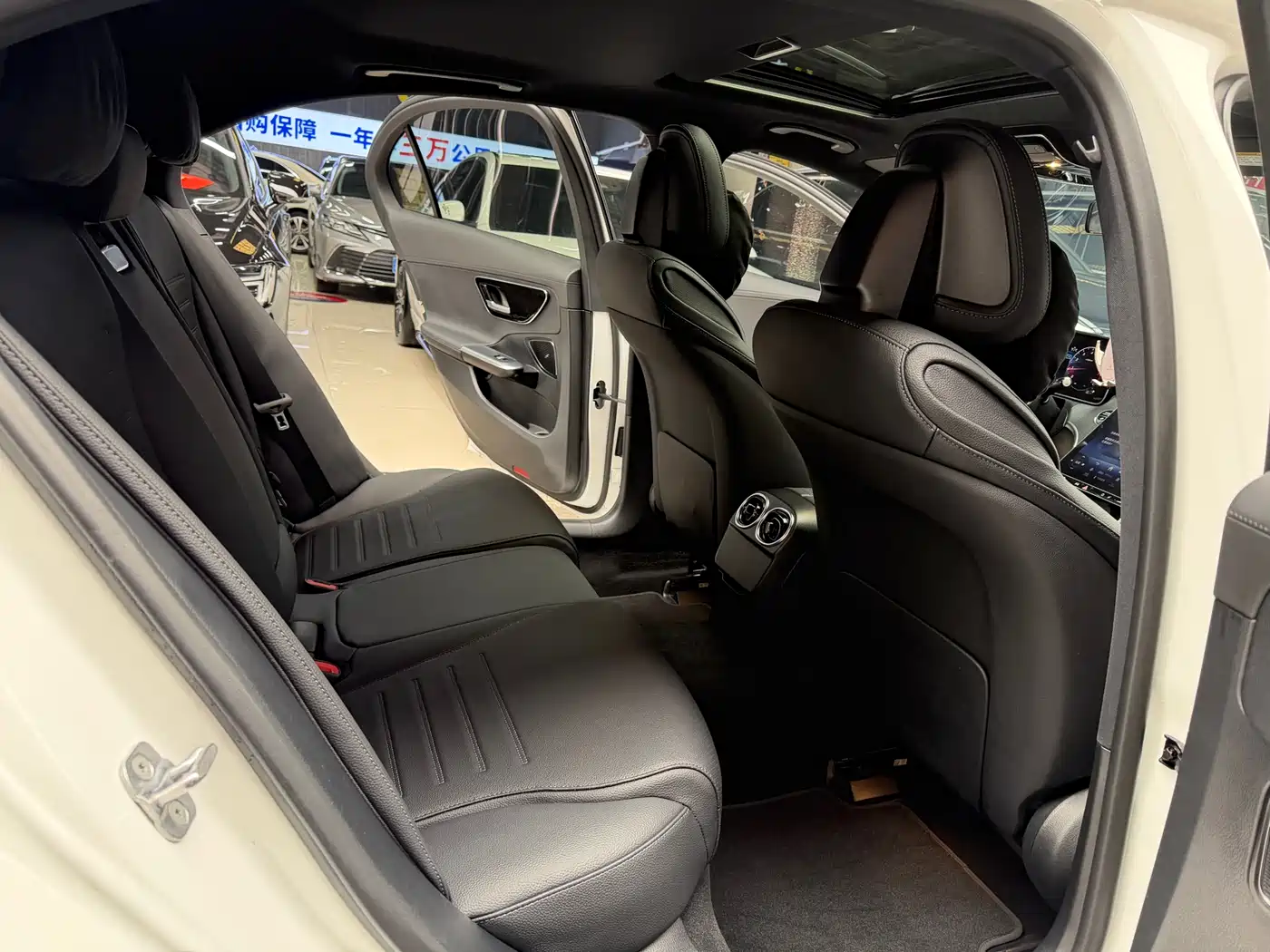 Mercedes-Benz C-Class 2024 Facelift C 200 L Sport фото 21