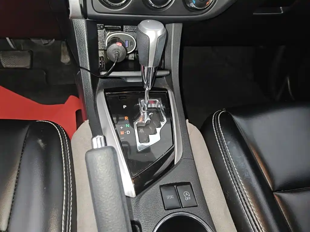 Toyota Corolla 2018 1.2T S-CVT GL Smart Edition фото 14