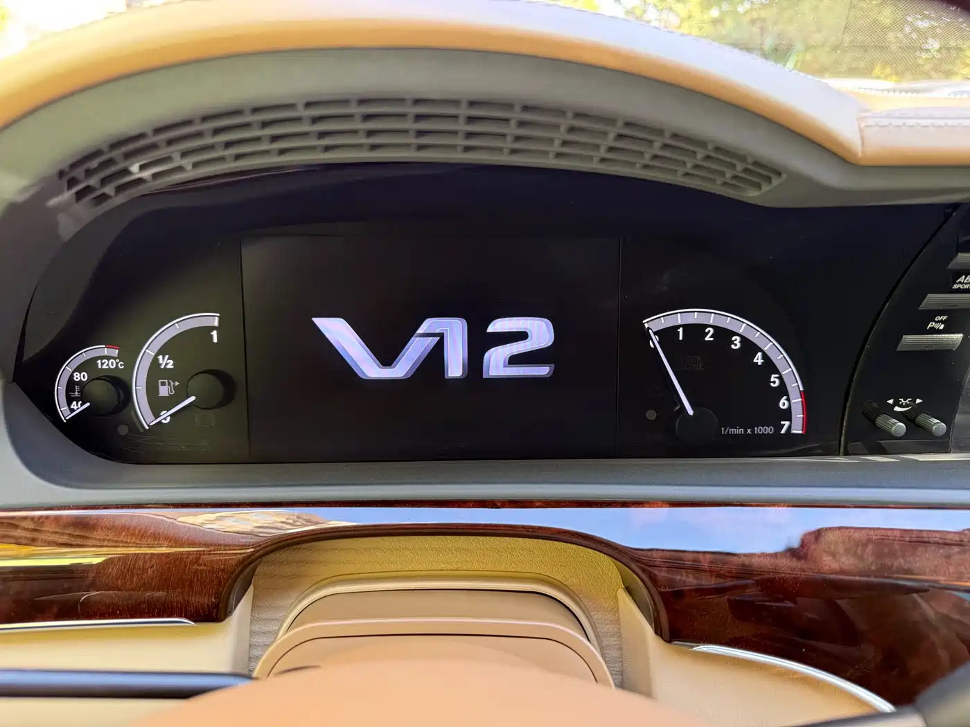 Mercedes-Benz S-Class 2012 S 600 L Grand Edition фото 20