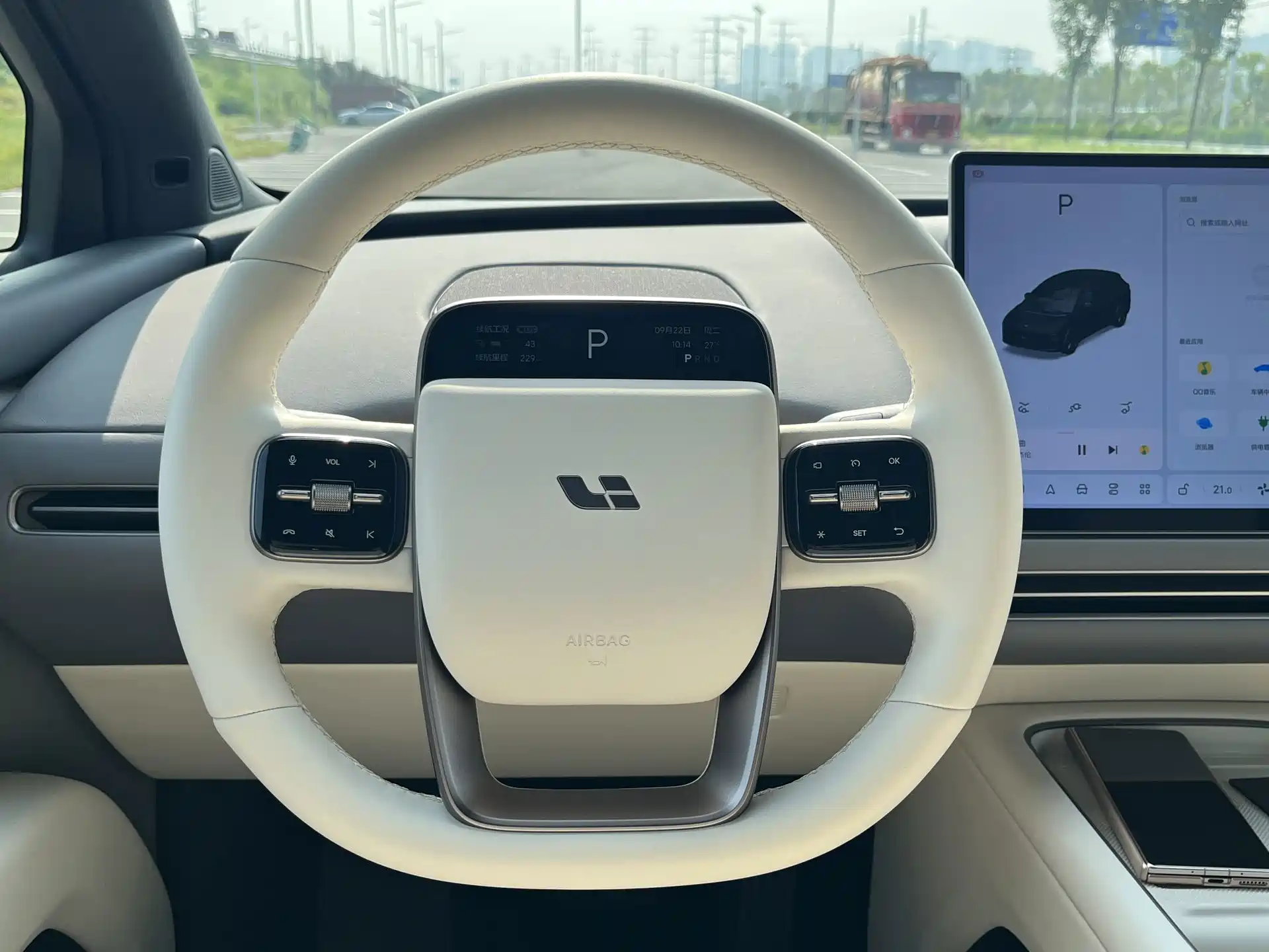 Фото 7 - Li Auto i6