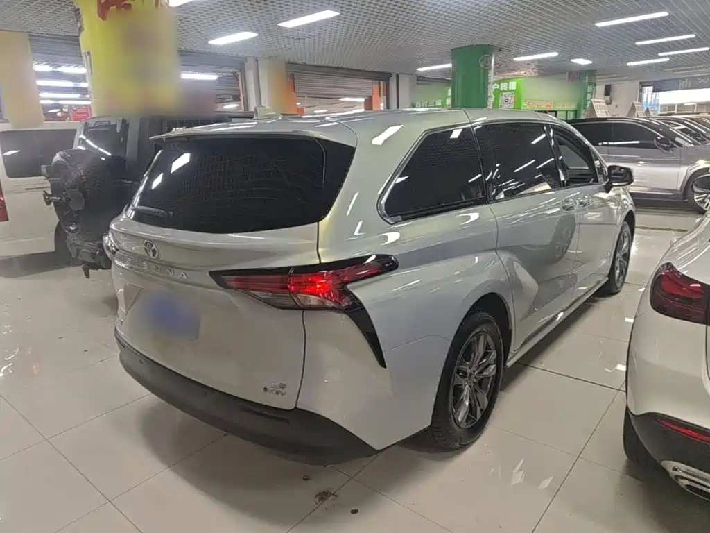 Toyota Sienna 2026 2026 Model 2.5L Hybrid 2WD Comfort Edition