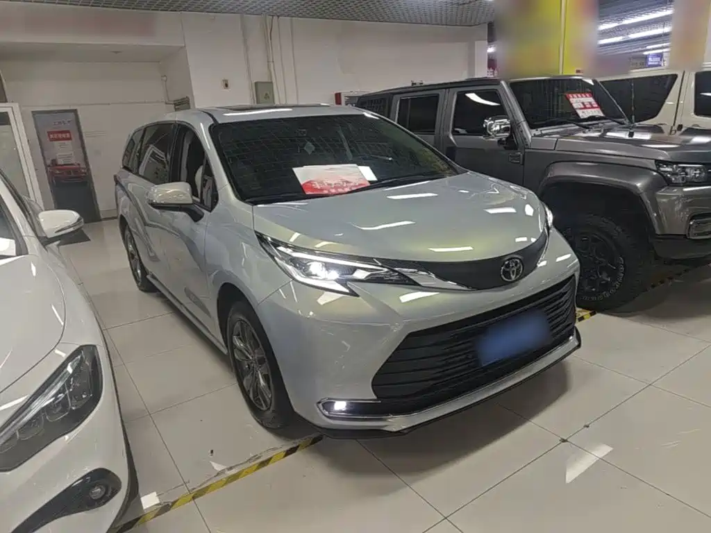 Toyota Sienna 2026 2026 Model 2.5L Hybrid 2WD Comfort Edition