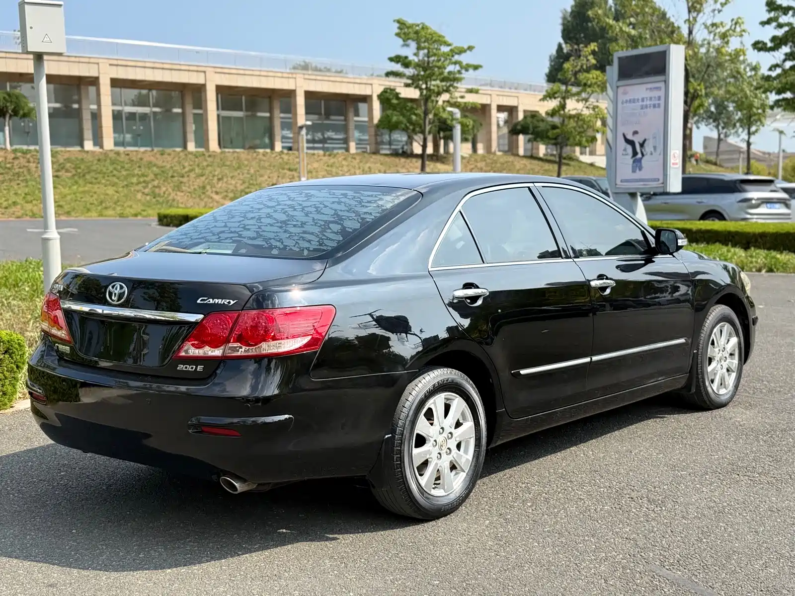 Фото 6 - Toyota Camry