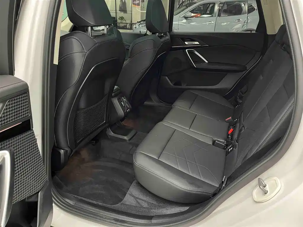 BMW X1 2023 sDrive20Li X Design Package фото 13