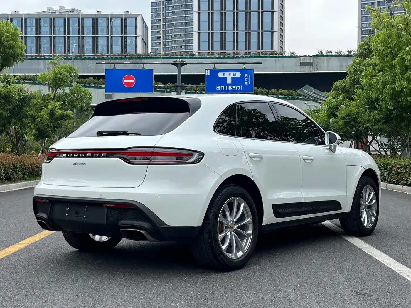 Porsche Macan 2022 Macan 2.0T фото 13