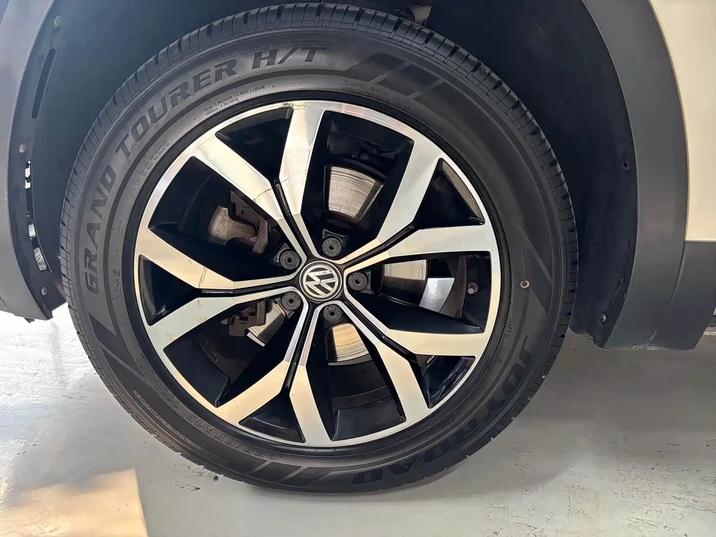 Volkswagen Teramont 2017 530 V6 4WD Luxury Edition фото 13