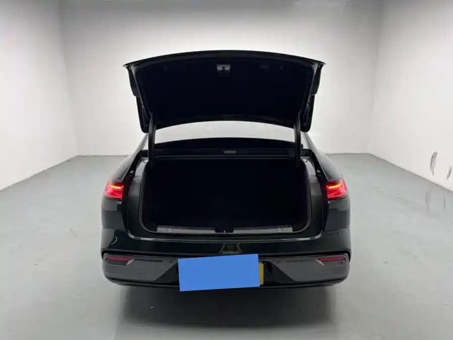 Geely Galaxy Galaxy Xingyao 8 2025 2025 Model 130km EM-i Flagship Edition