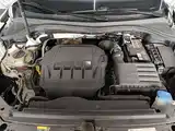 Photo 20 - Volkswagen Tiguan L