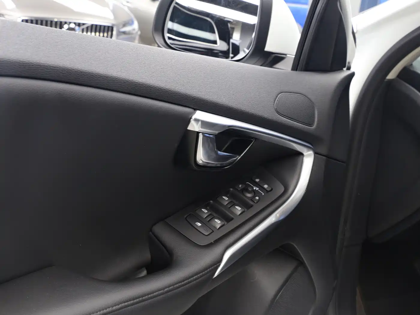 Volvo V40 2019 2018 T3 Inscription Edition