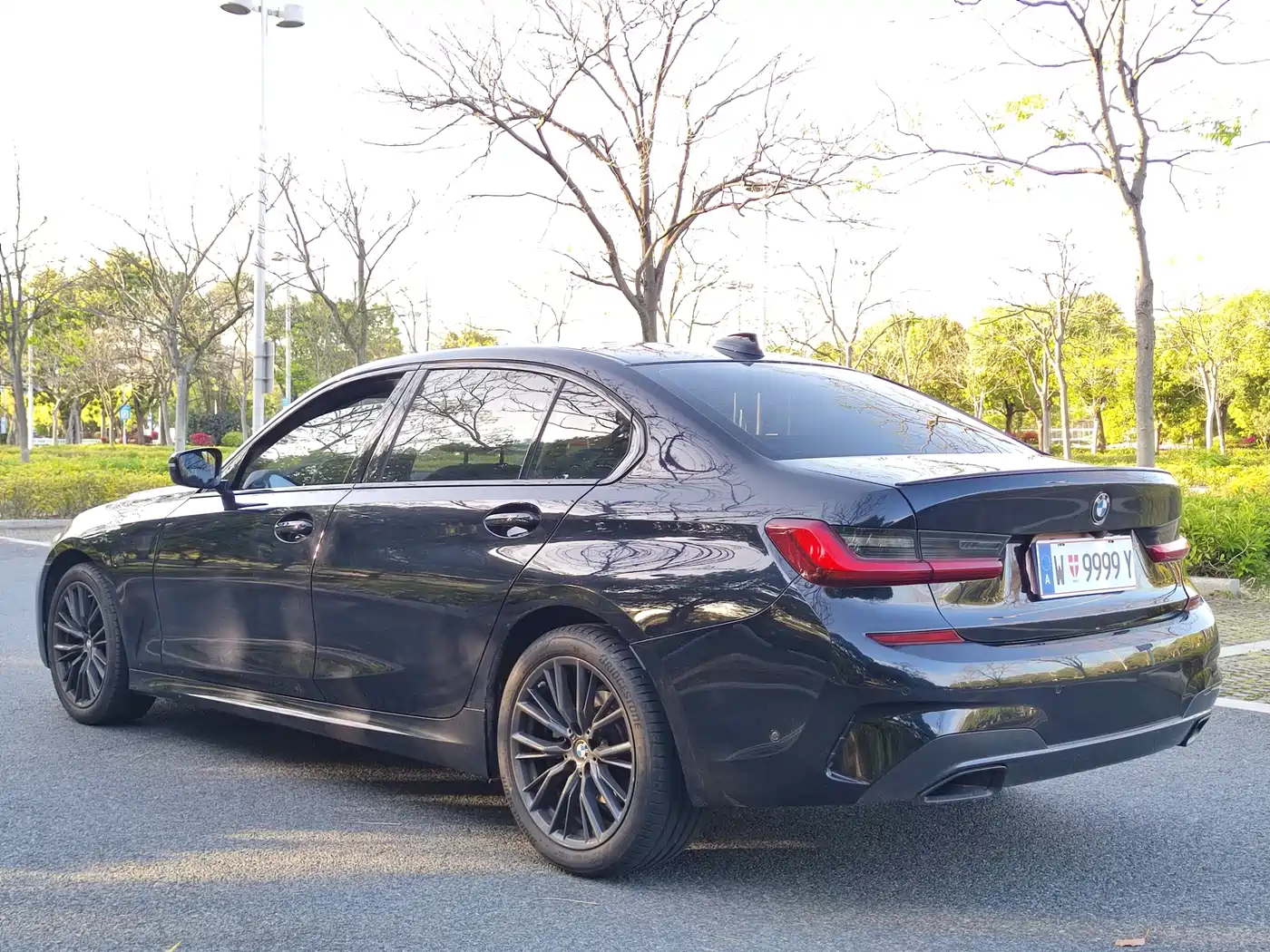 BMW 3 Series 2022 325Li M Sport Shadow Edition фото 7