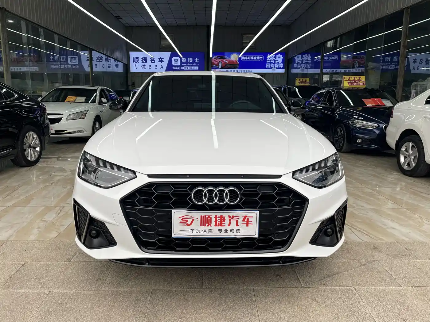 Audi A4L 2024 40 TFSI Luxury Dynamic фото 2