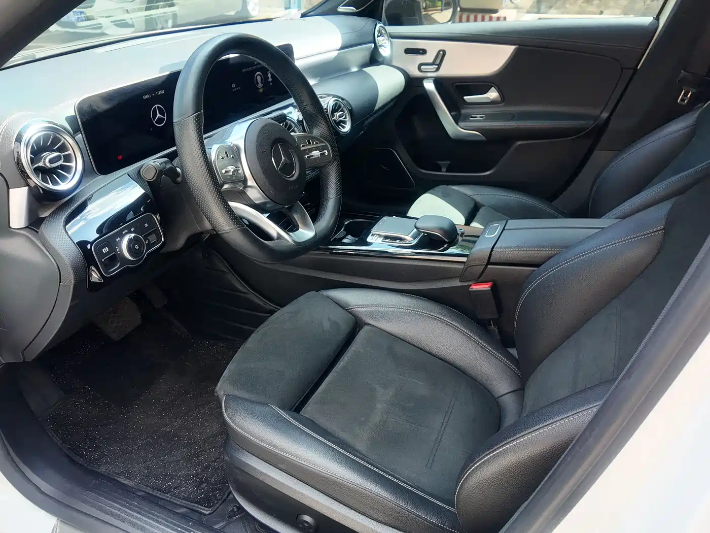 Mercedes-Benz A-Class 2020 A 220 L 4MATIC Sport Sedan фото 9