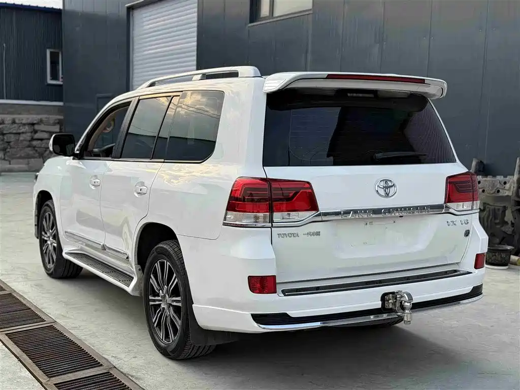Toyota Land Cruiser 2012 4.0L Automatic VX фото 9
