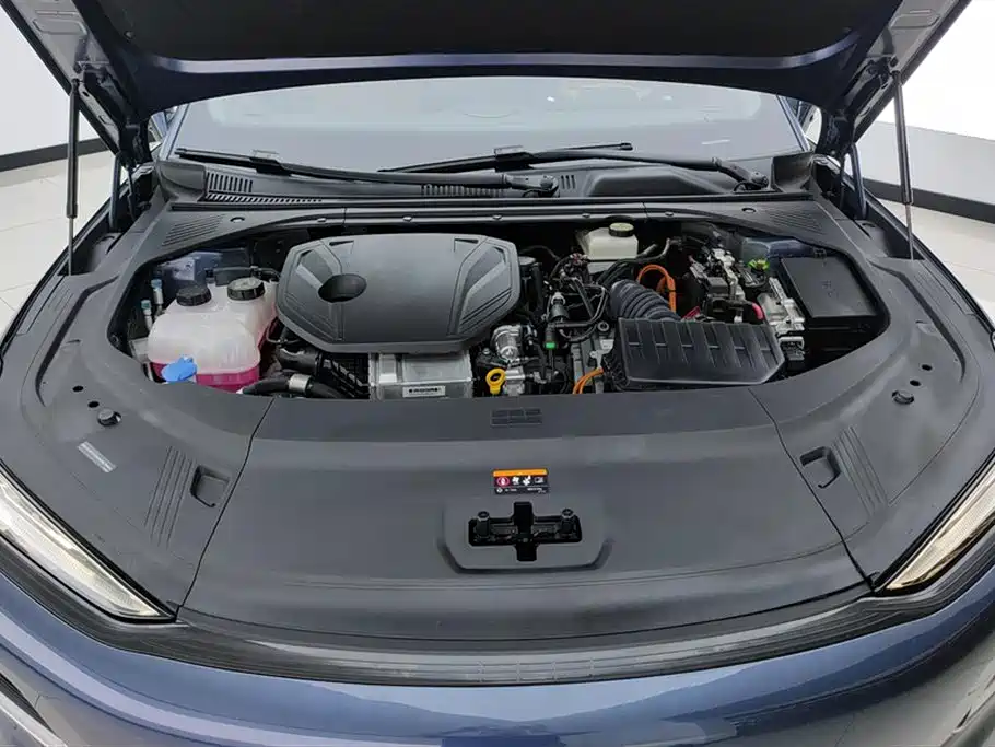 Geely Galaxy Galaxy Xingyao 8 2025 130km EM-P Explorer Edition фото 10