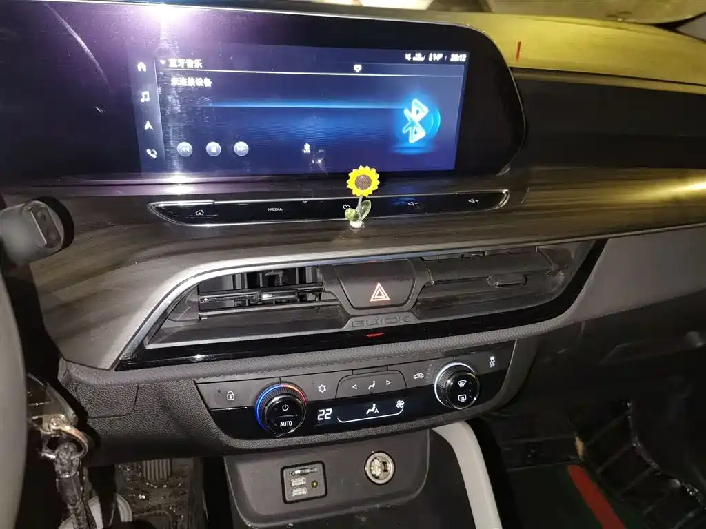 Buick GL6 2021 323T Mild Hybrid Connected Elite фото 6