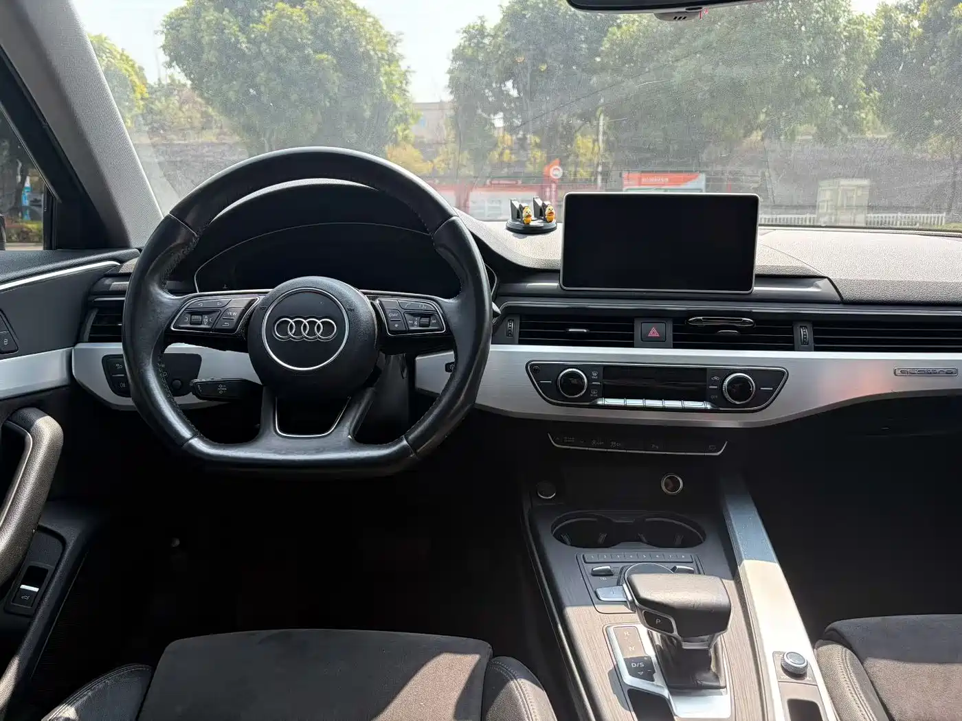 Audi A4L 2017 45 TFSI quattro Style Edition фото 6