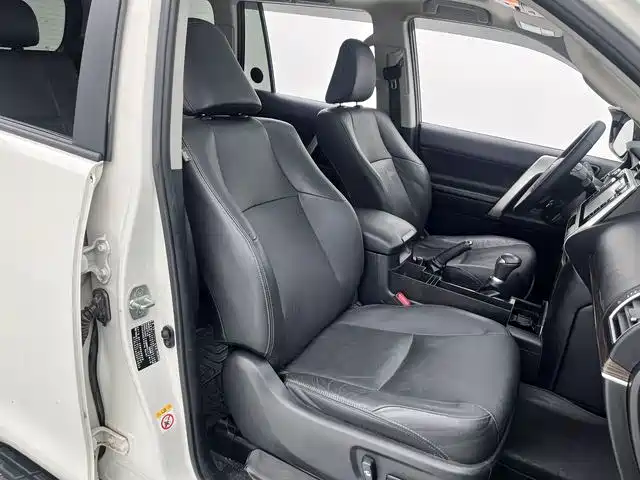 Toyota Prado 2018 3.5L Automatic TX-L Rear-mounted Spare Tire фото 16