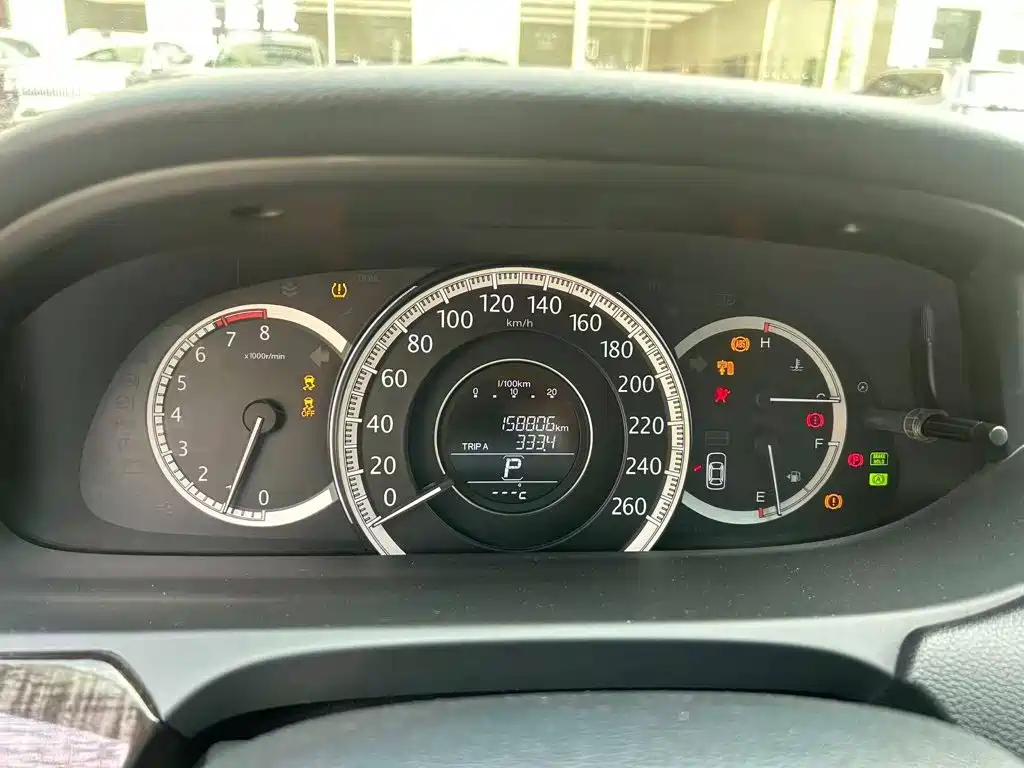 Фото 5 - Honda Accord